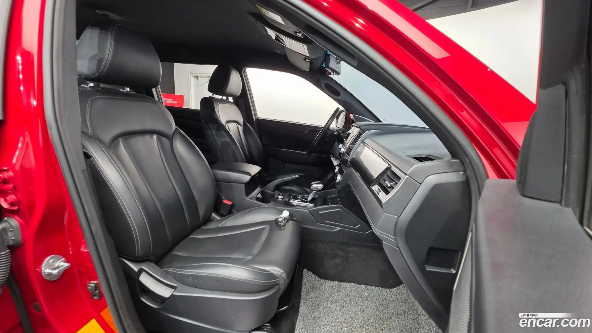 Rexton KG Mobility 2021.6-INNER-010