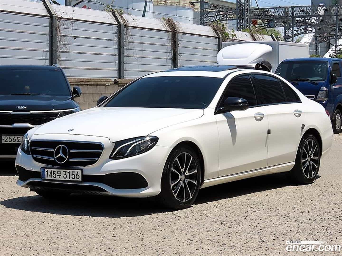 E-Class Mercedes-Benz 2017.0-OUTER-001