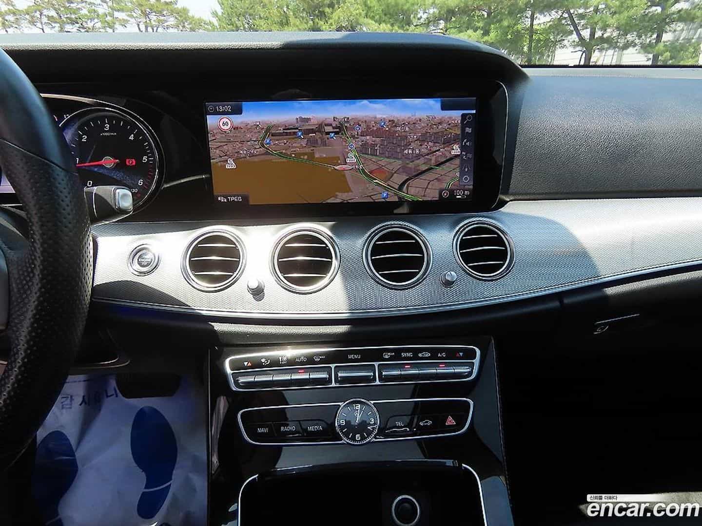 E-Class Mercedes-Benz 2017.0-OPTION-019
