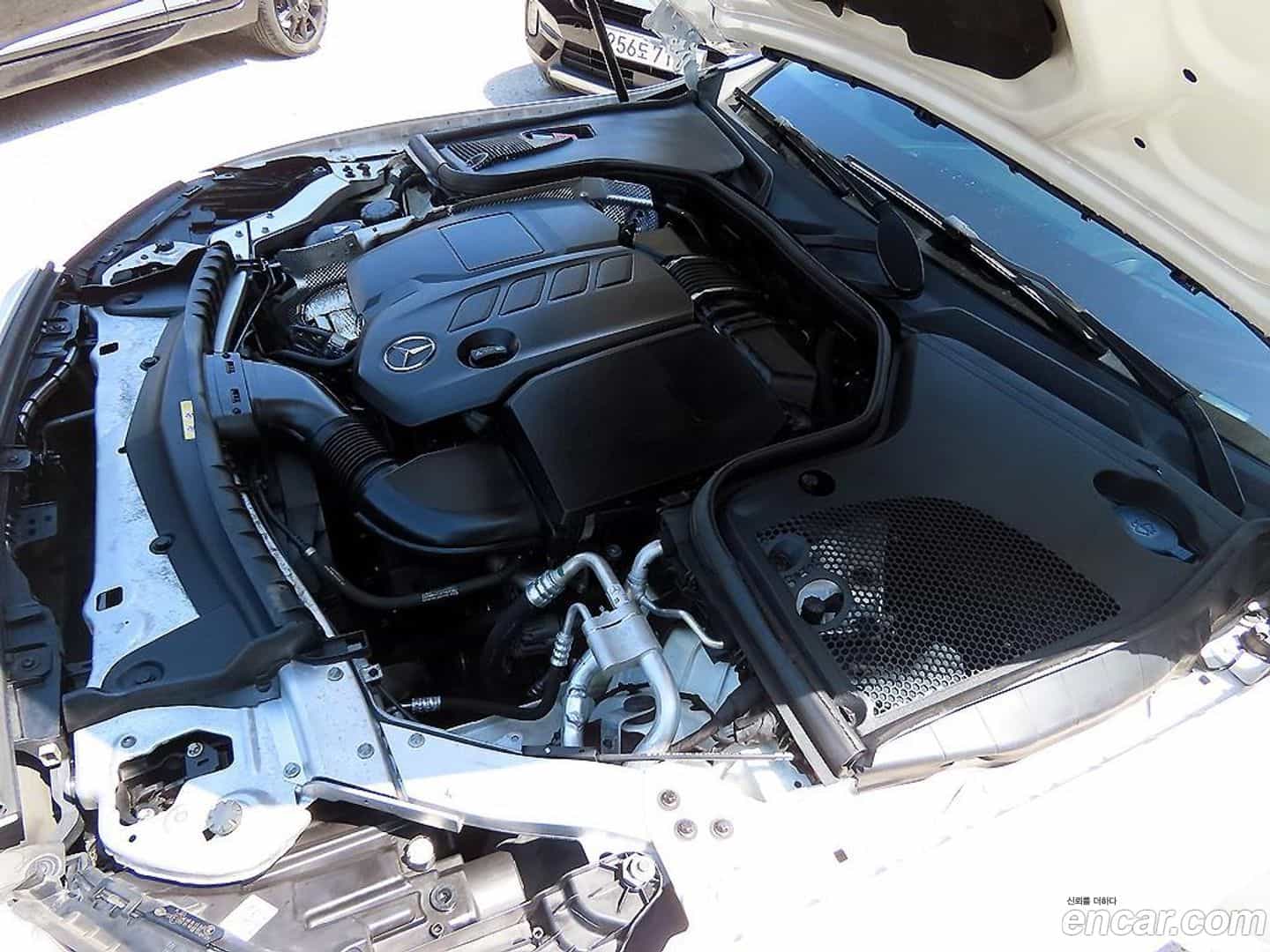 E-Class Mercedes-Benz 2017.0-OPTION-023