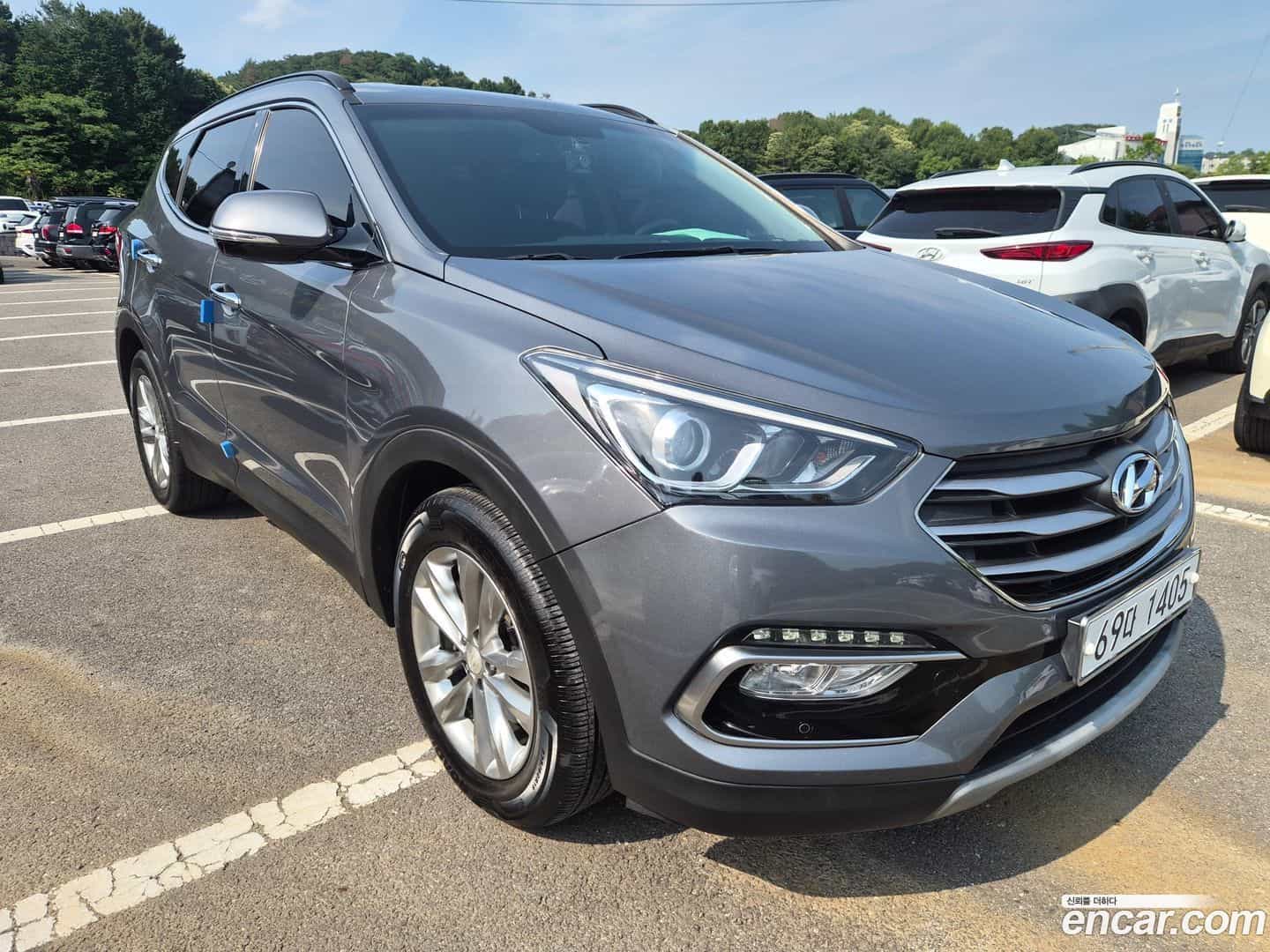 Santafe Hyundai 2017.1-OUTER-002