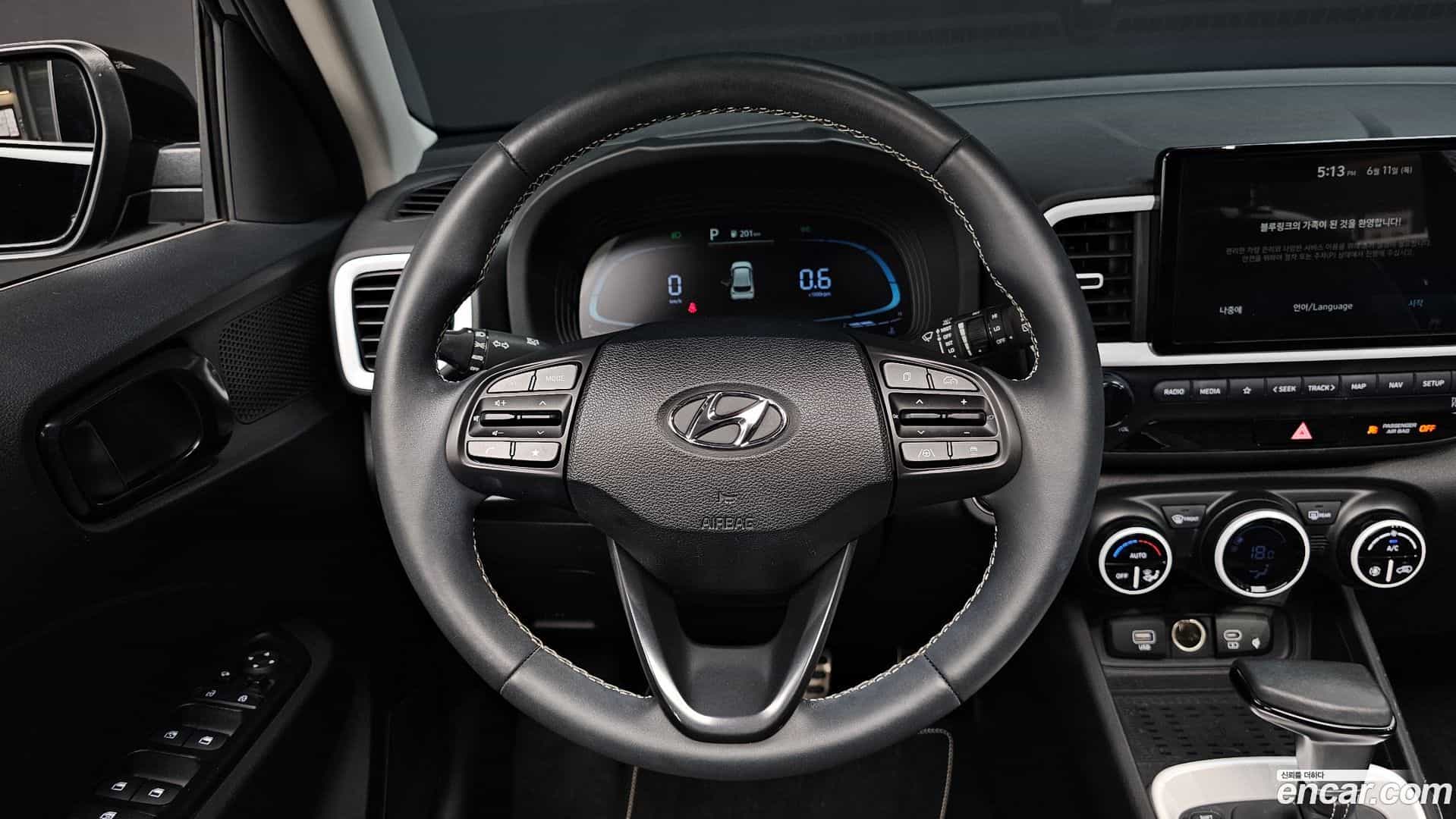 Venue Hyundai 2022.10-OPTION-017
