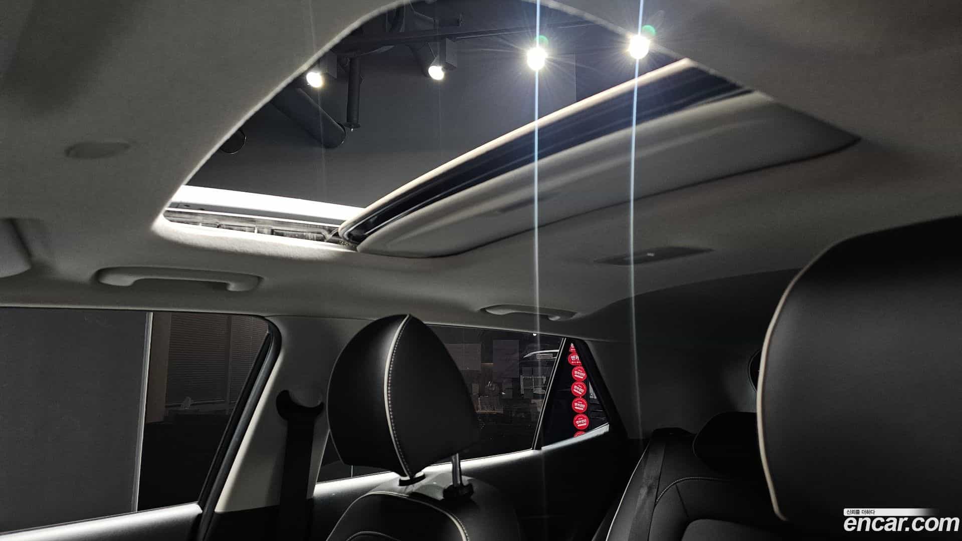 Venue Hyundai 2022.10-OPTION-023