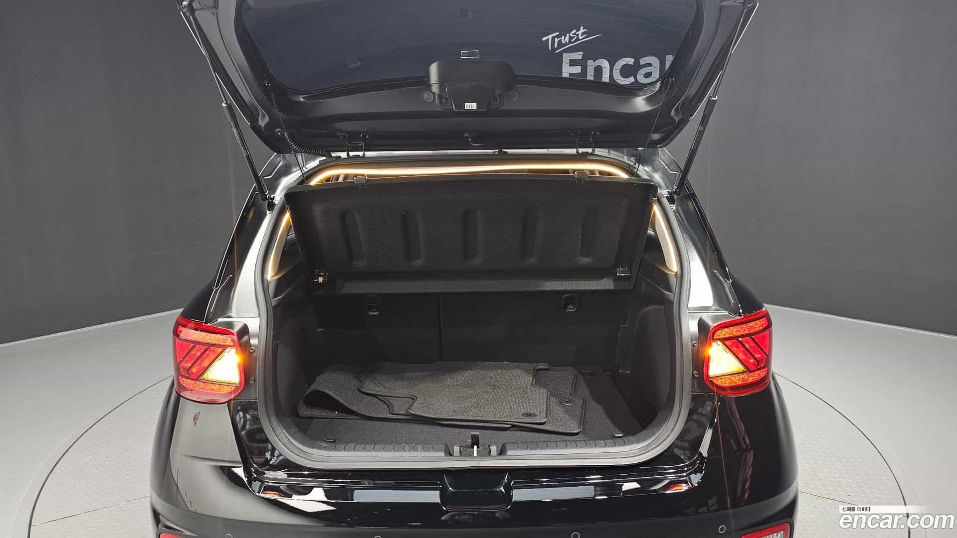 Venue Hyundai 2022.10-OPTION-024