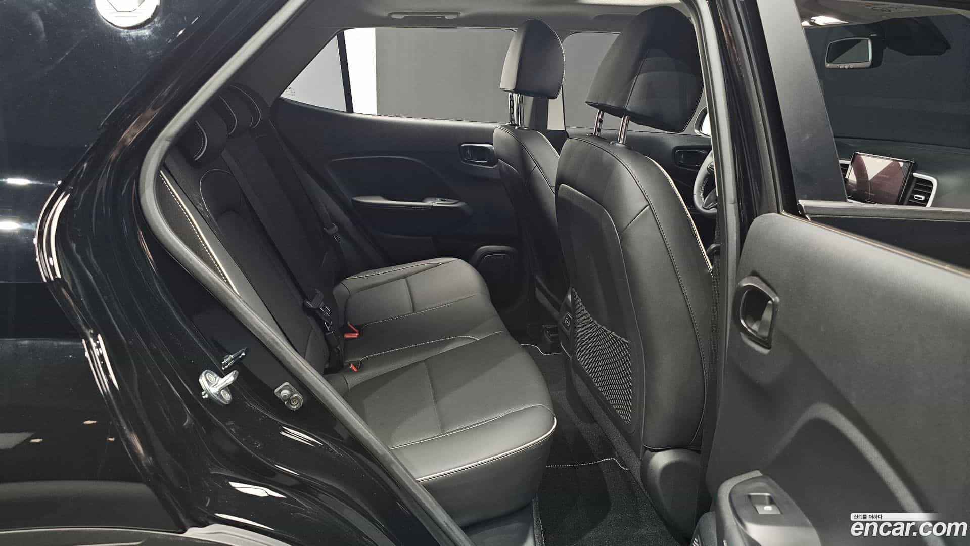 Venue Hyundai 2022.10-INNER-036