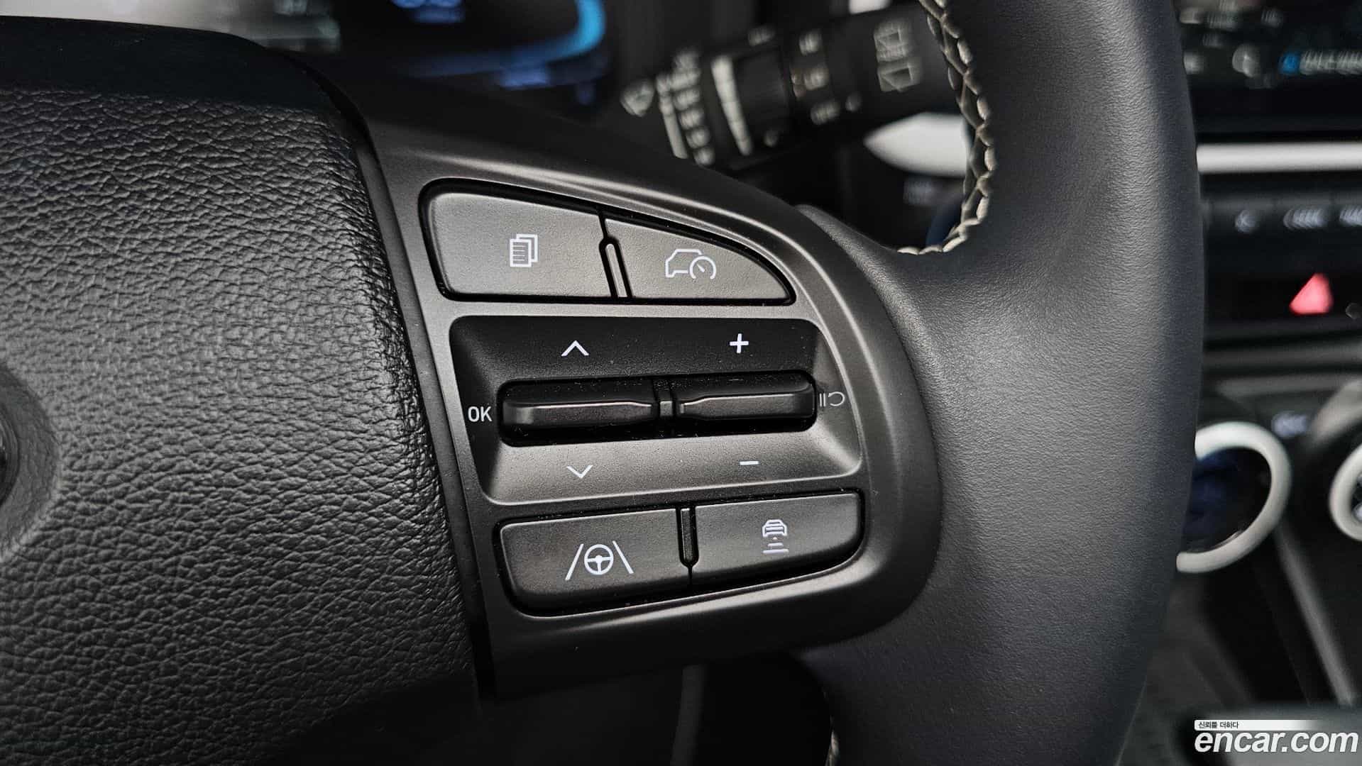 Venue Hyundai 2022.10-OPTION-043