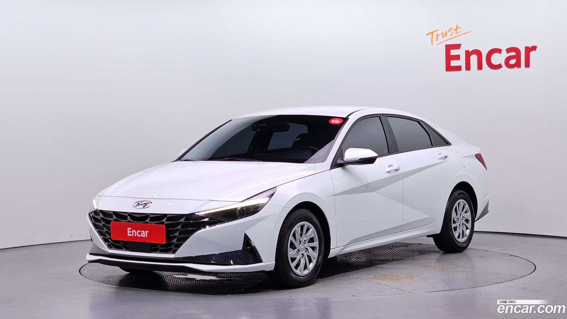 Main__Slider__Photo:AVANTE Hyundai 2022.1-0