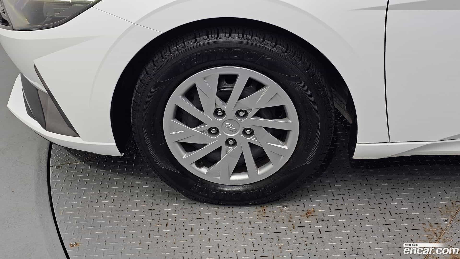 AVANTE Hyundai 2022.1-OUTER-005