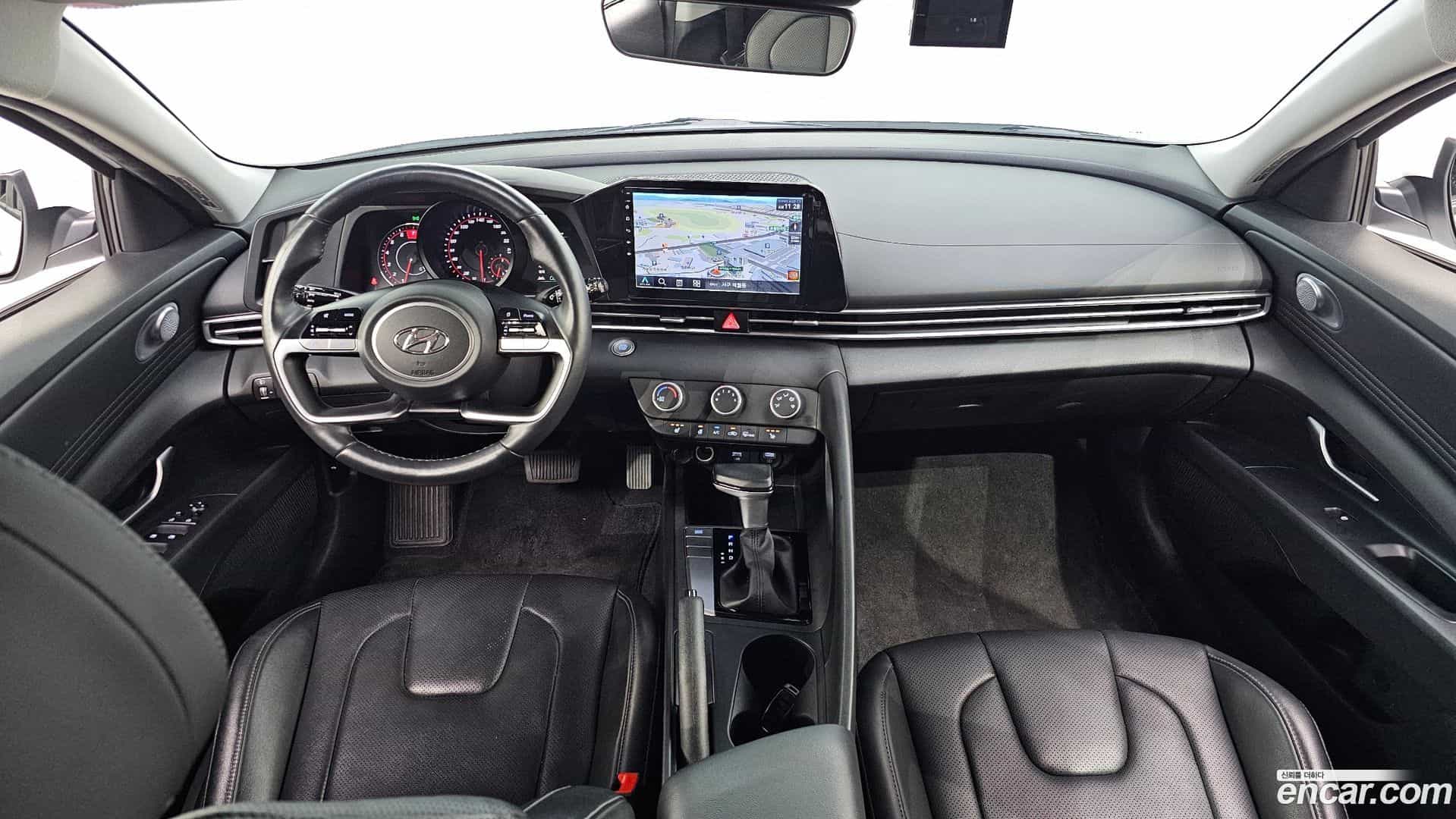 AVANTE Hyundai 2022.1-INNER-007