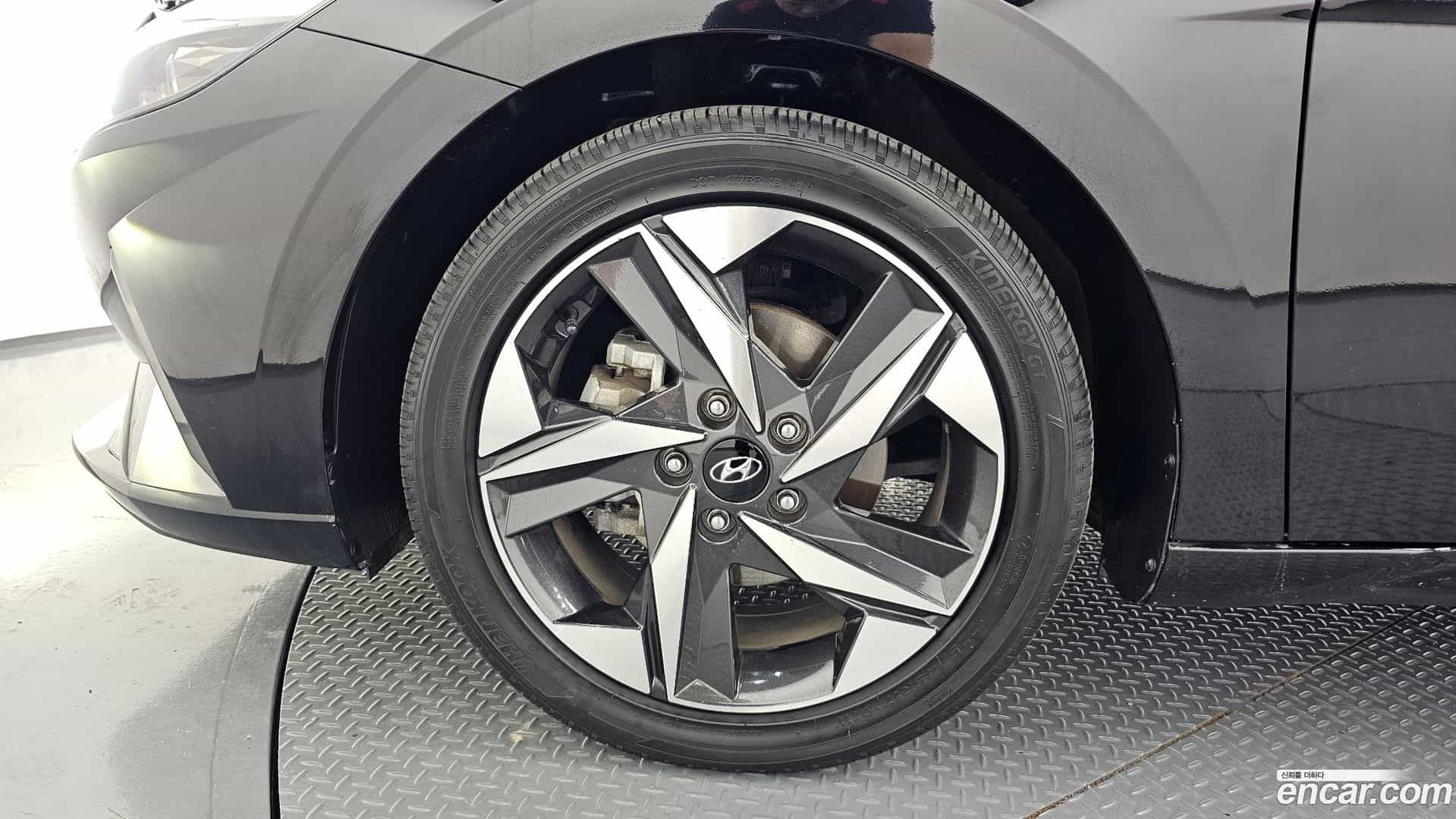 AVANTE Hyundai 2022.0-OUTER-005