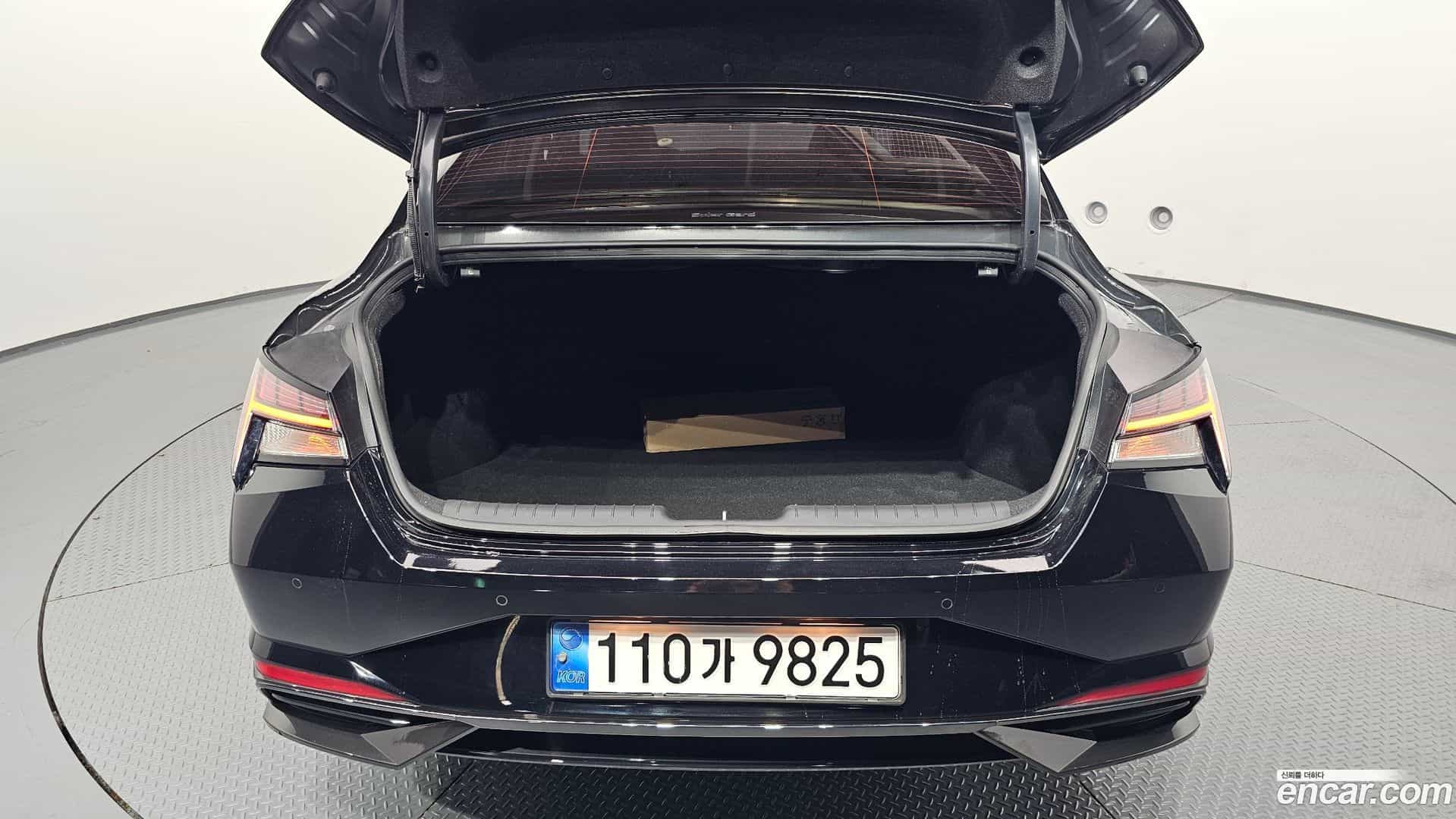 AVANTE Hyundai 2022.0-OPTION-024