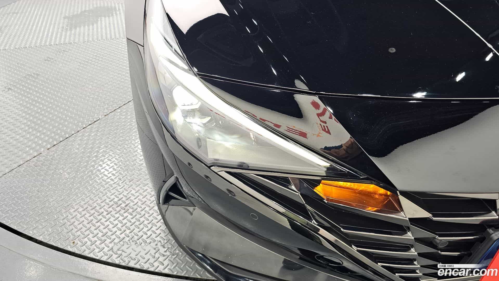 AVANTE Hyundai 2022.0-OUTER-032