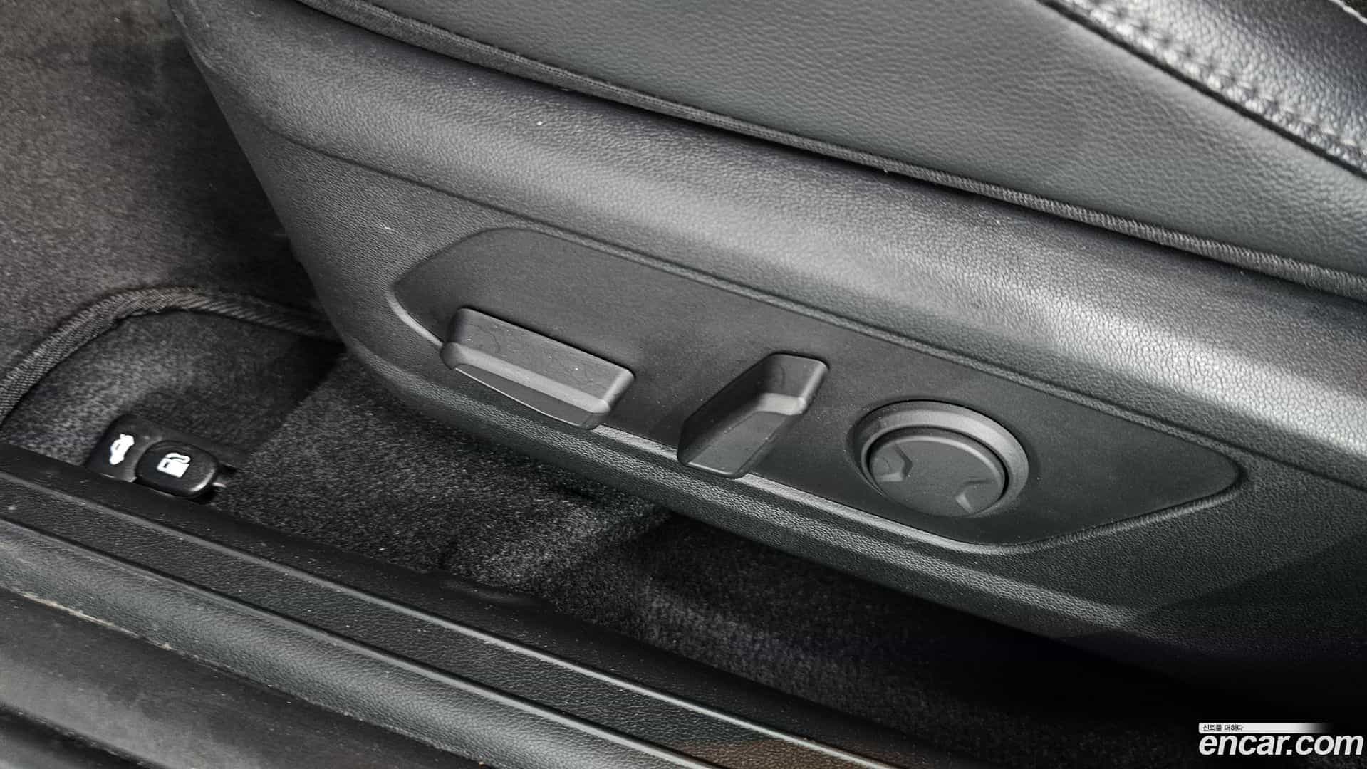 AVANTE Hyundai 2022.0-OPTION-044