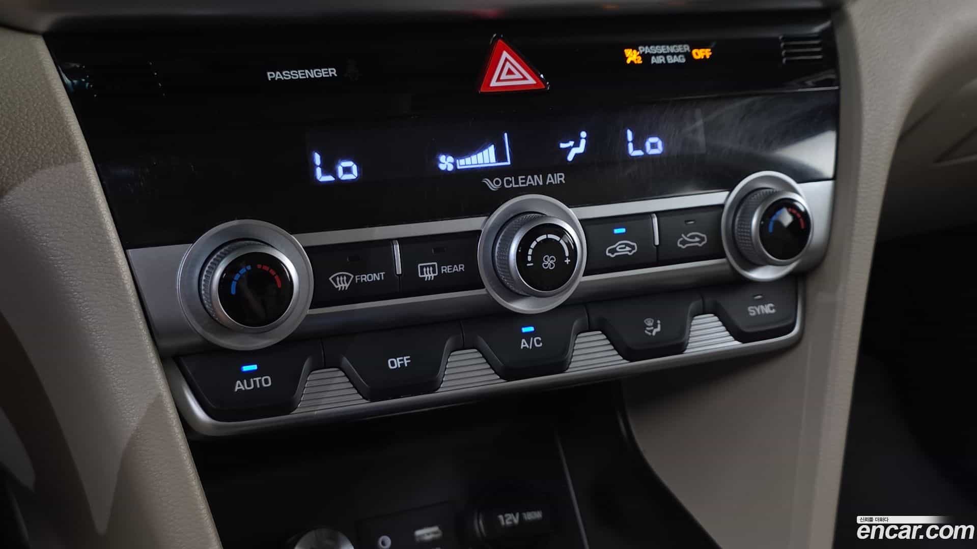 AVANTE Hyundai 2019.7-OPTION-015