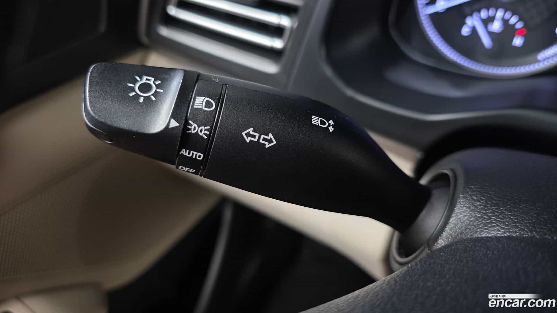 AVANTE Hyundai 2019.7-OPTION-024