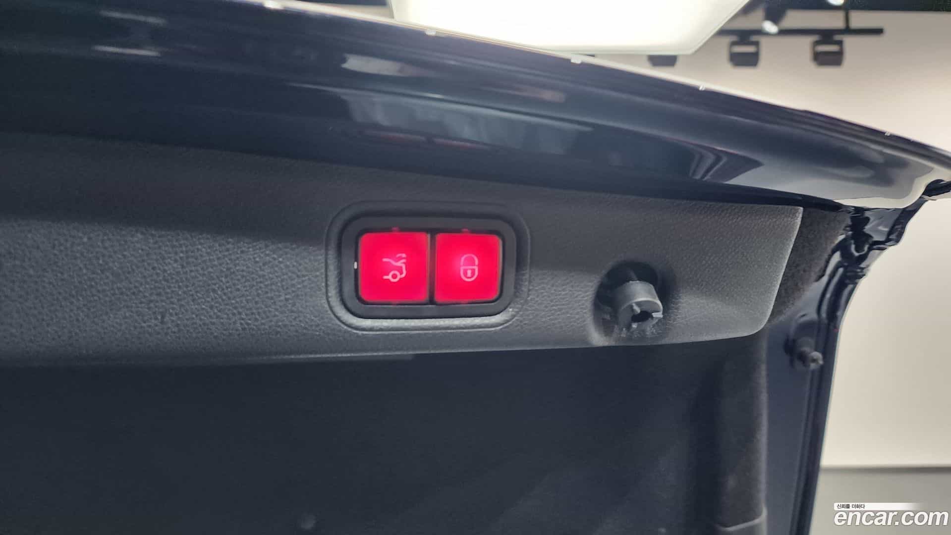 E-Class Mercedes-Benz 2021.5-OPTION-023