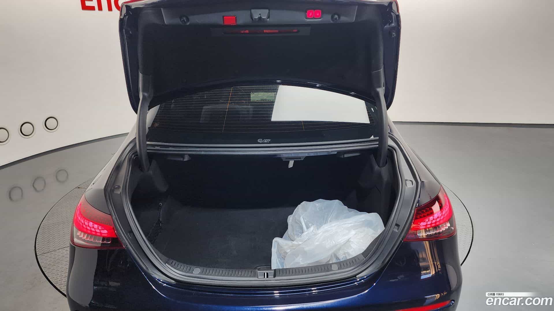E-Class Mercedes-Benz 2021.5-OPTION-024