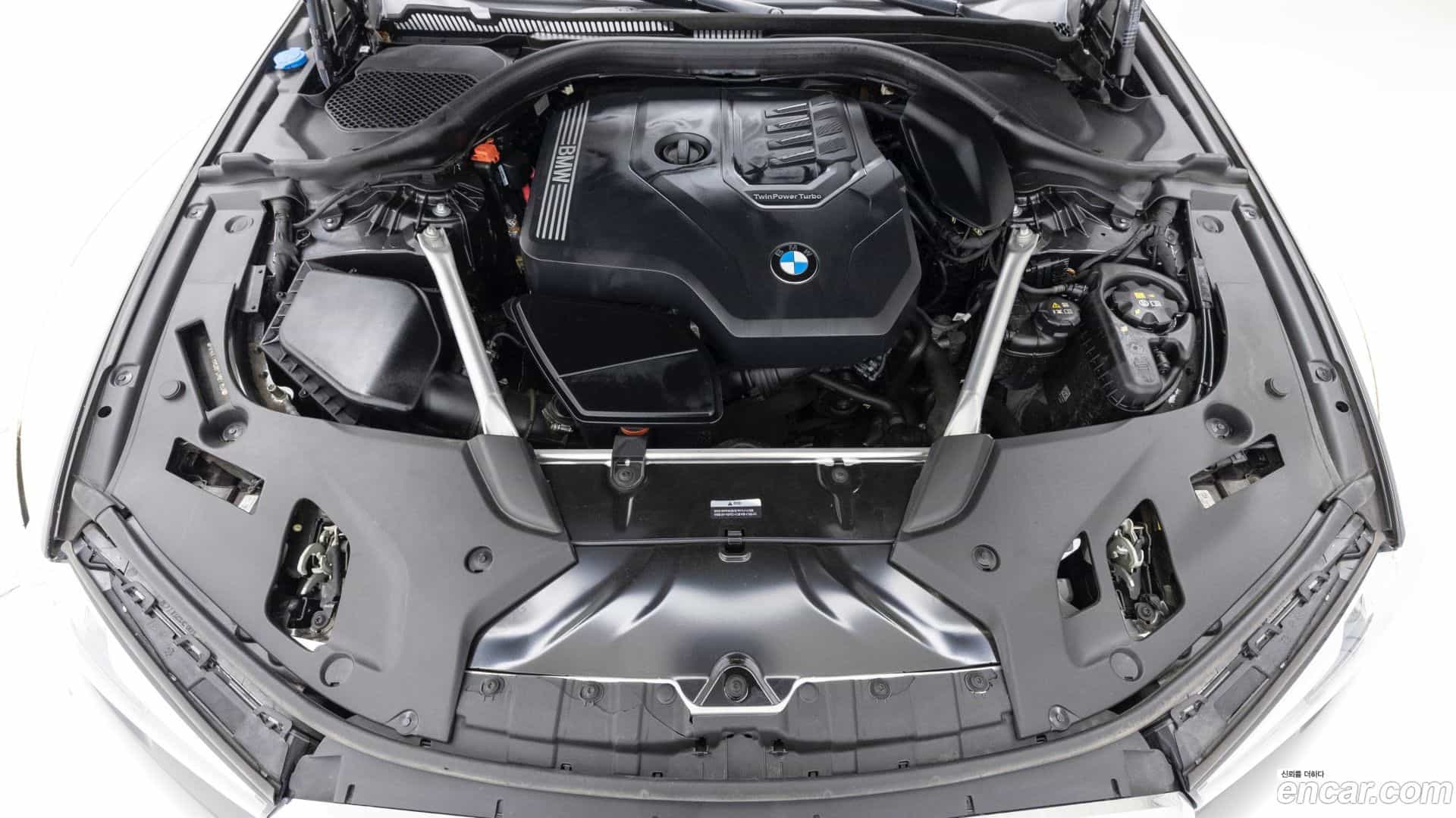 5-Series BMW 2023.4-OUTER-006