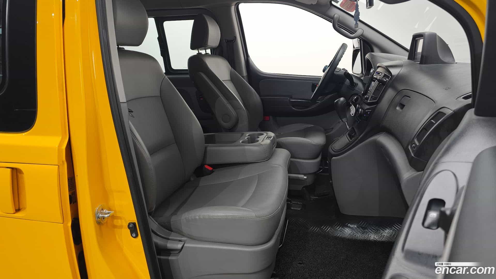 Starex Hyundai 2019.3-INNER-010