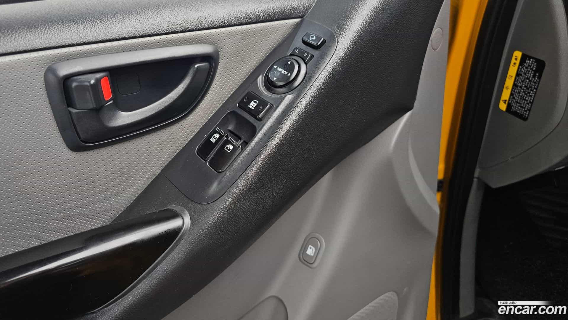 Starex Hyundai 2019.3-OPTION-019