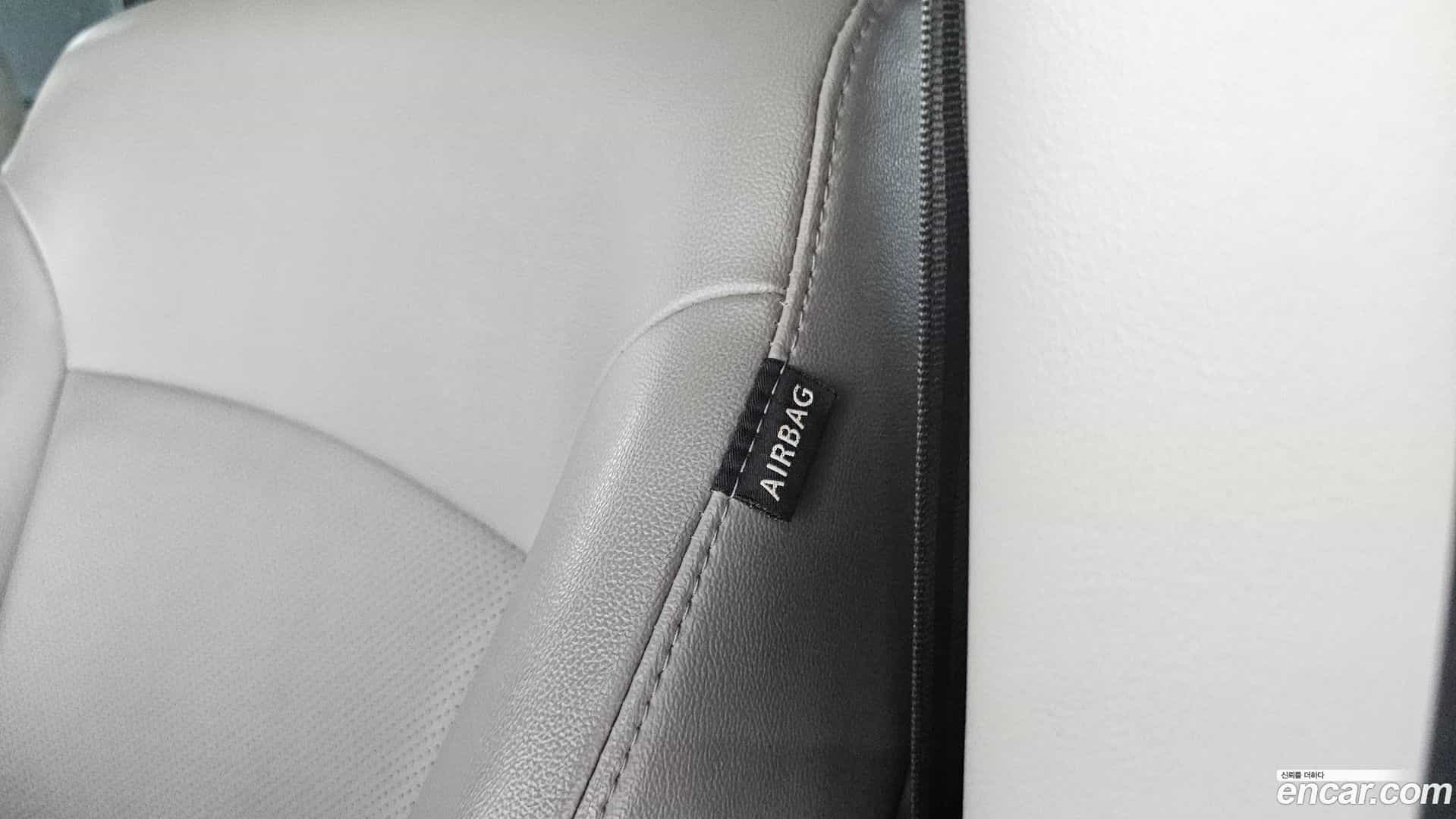 Starex Hyundai 2019.3-OPTION-041