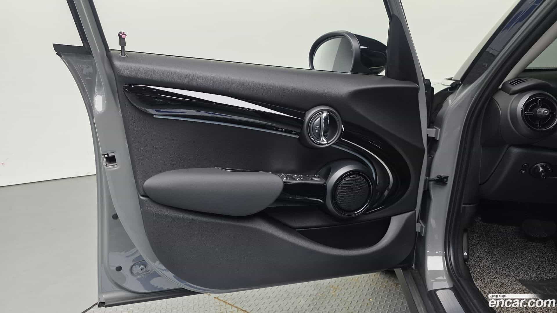 Cooper Mini 2022.1-INNER-034