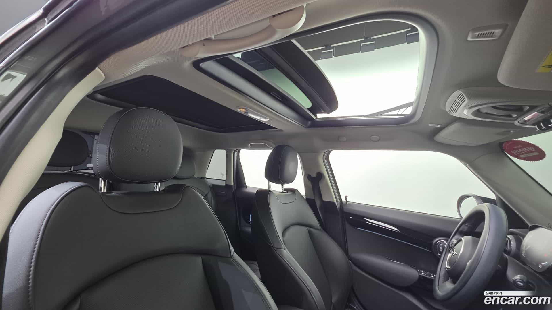Cooper Mini 2022.1-OPTION-043