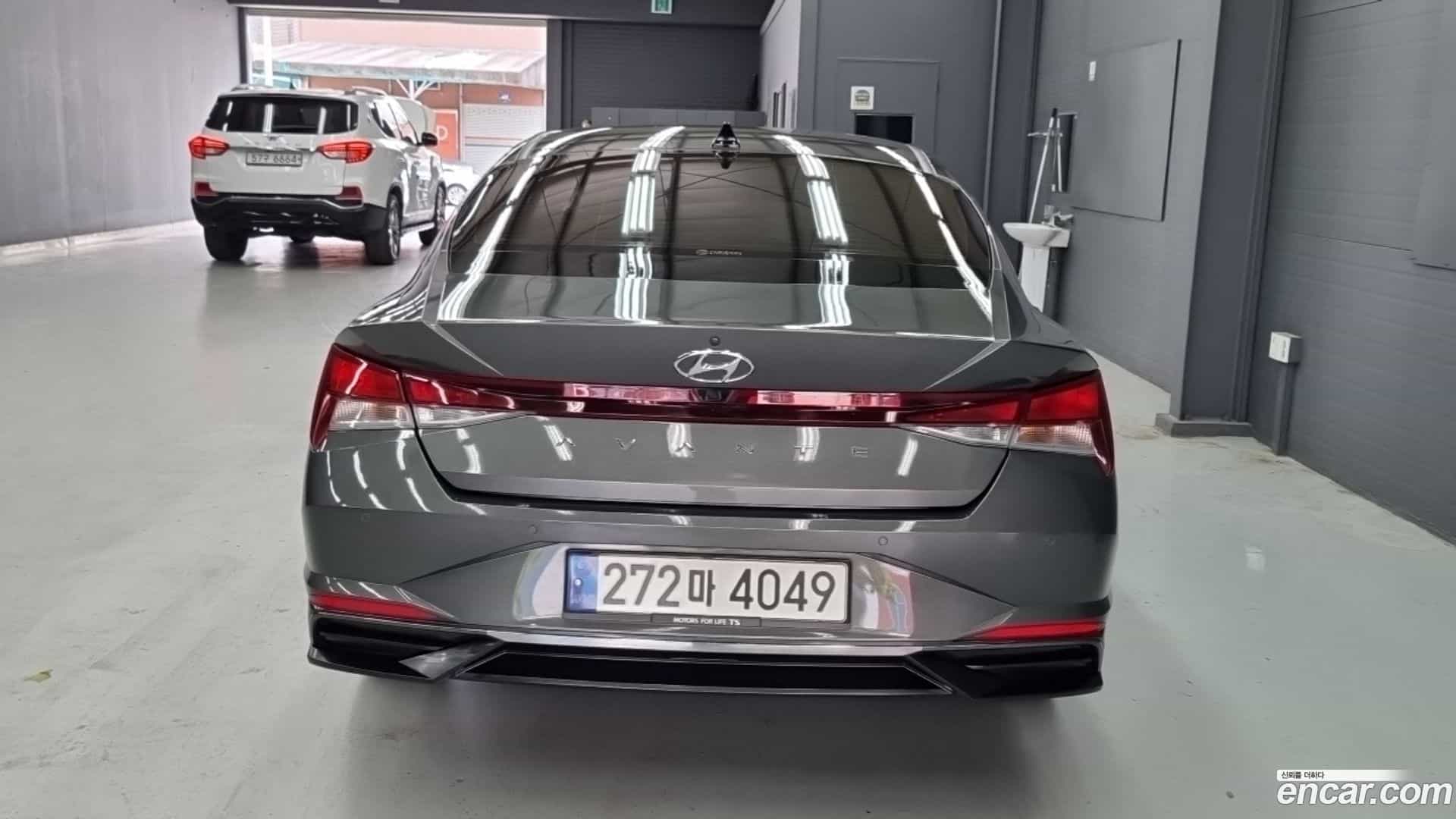 AVANTE Hyundai 2021.0-OUTER-004