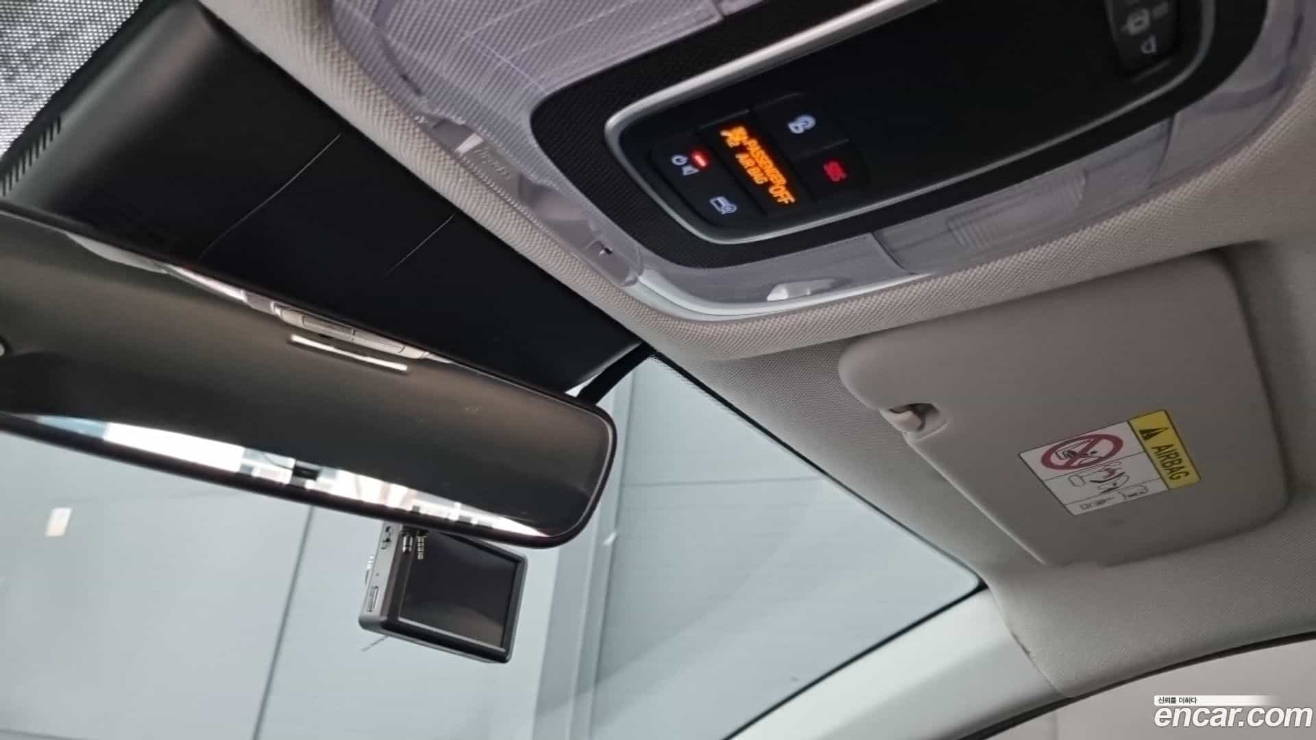 AVANTE Hyundai 2021.0-OPTION-020