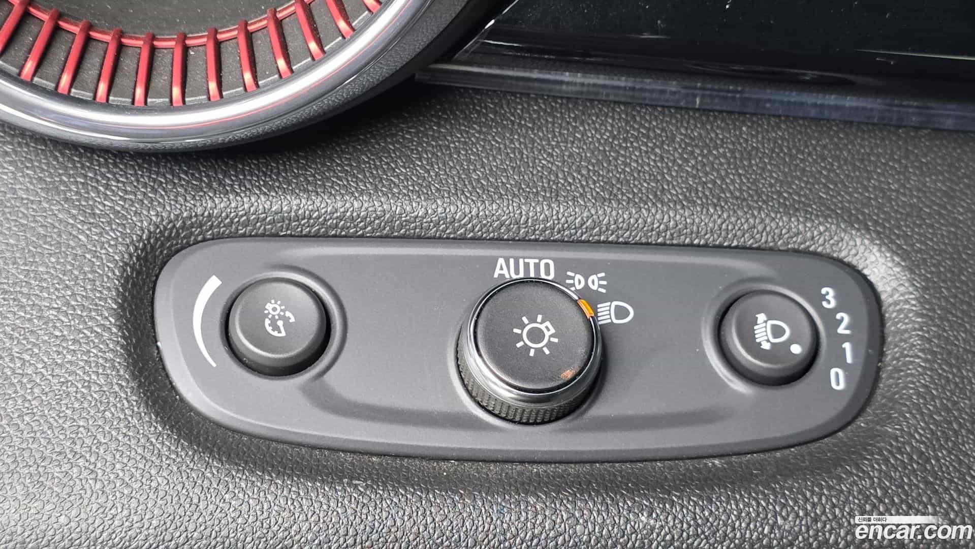 Trax Chevrolet 2023.3-OPTION-018