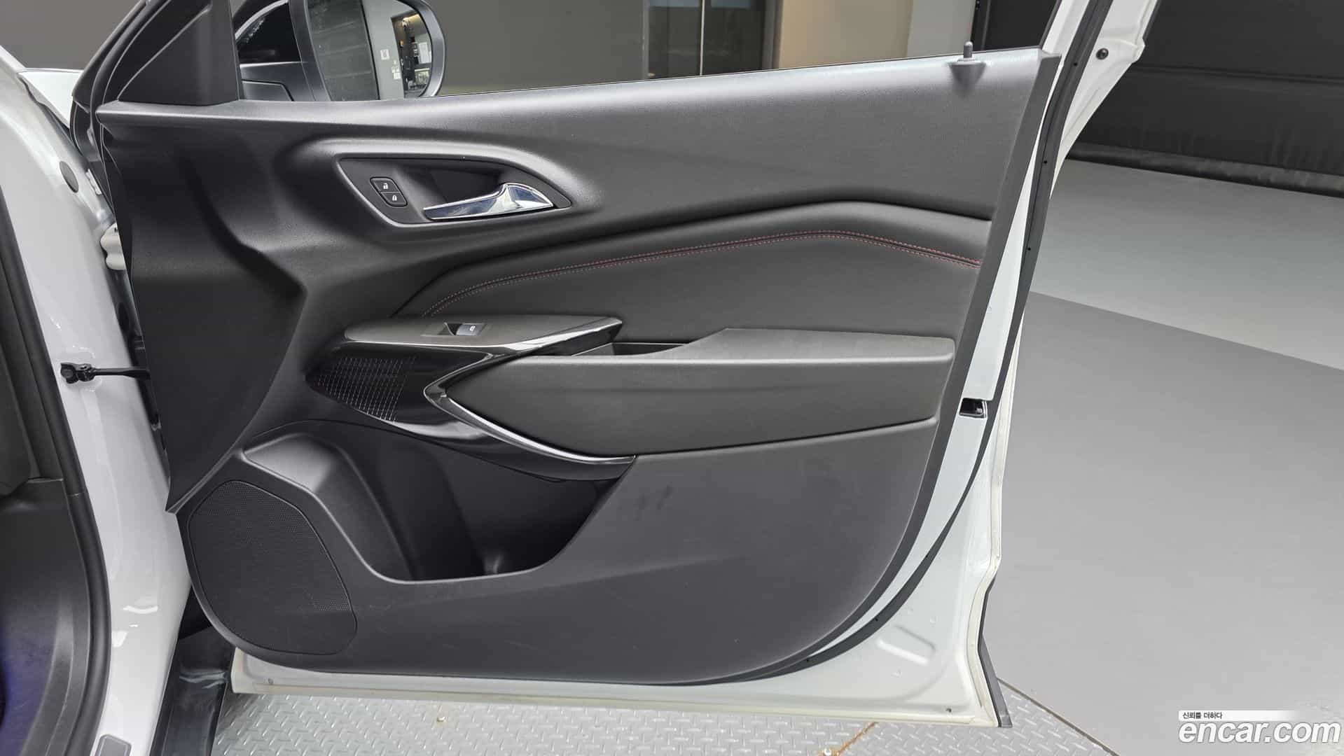 Trax Chevrolet 2023.3-INNER-035