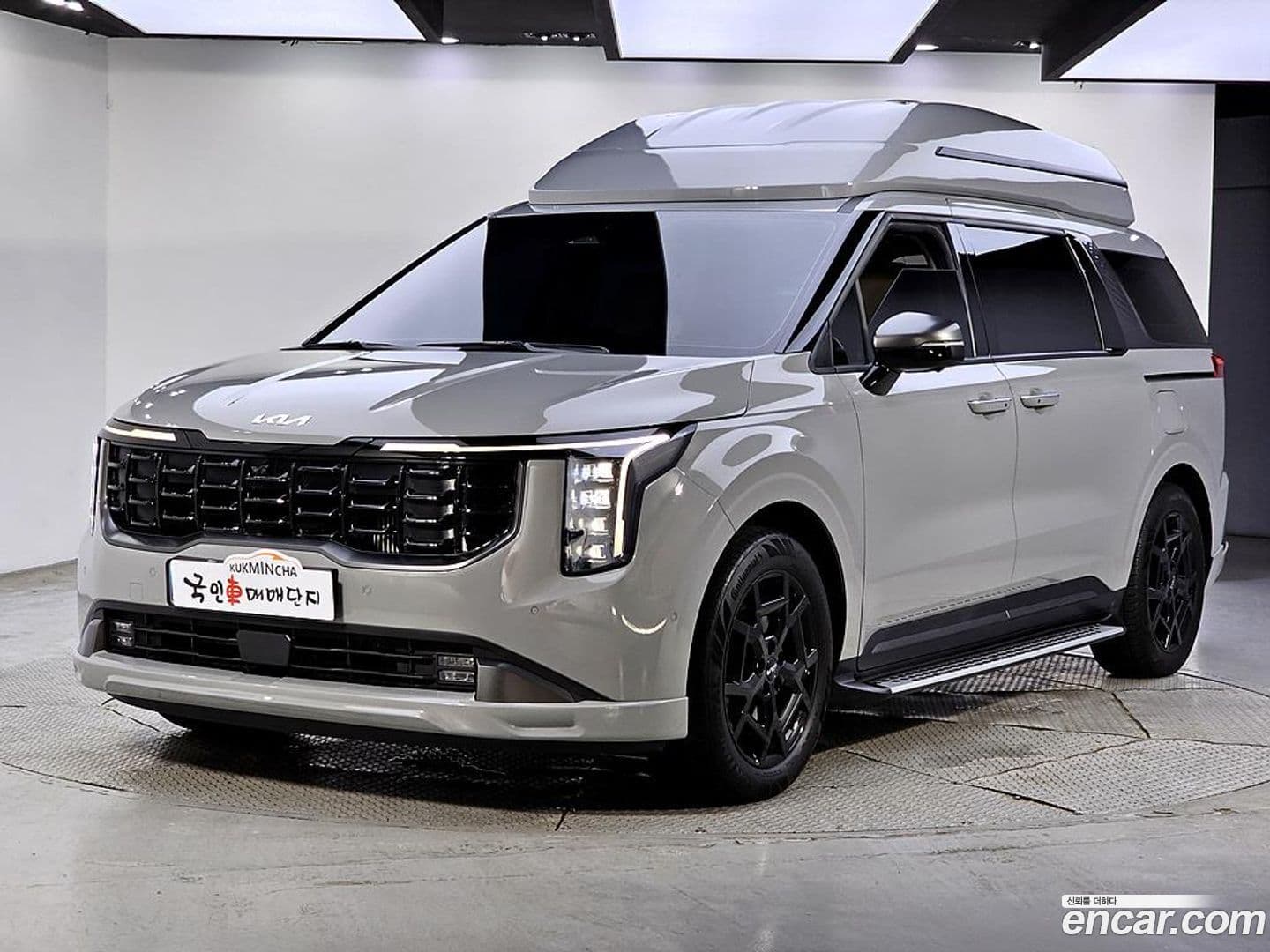 Main__Slider__Photo:Canival Kia 2024.5-0