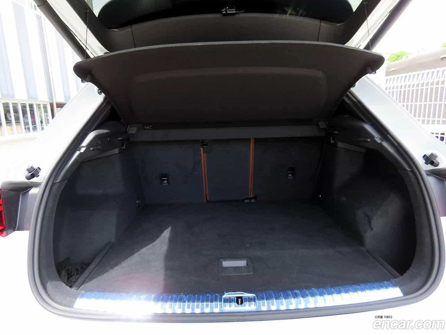 Q3 Audi 2020.5-OPTION-023