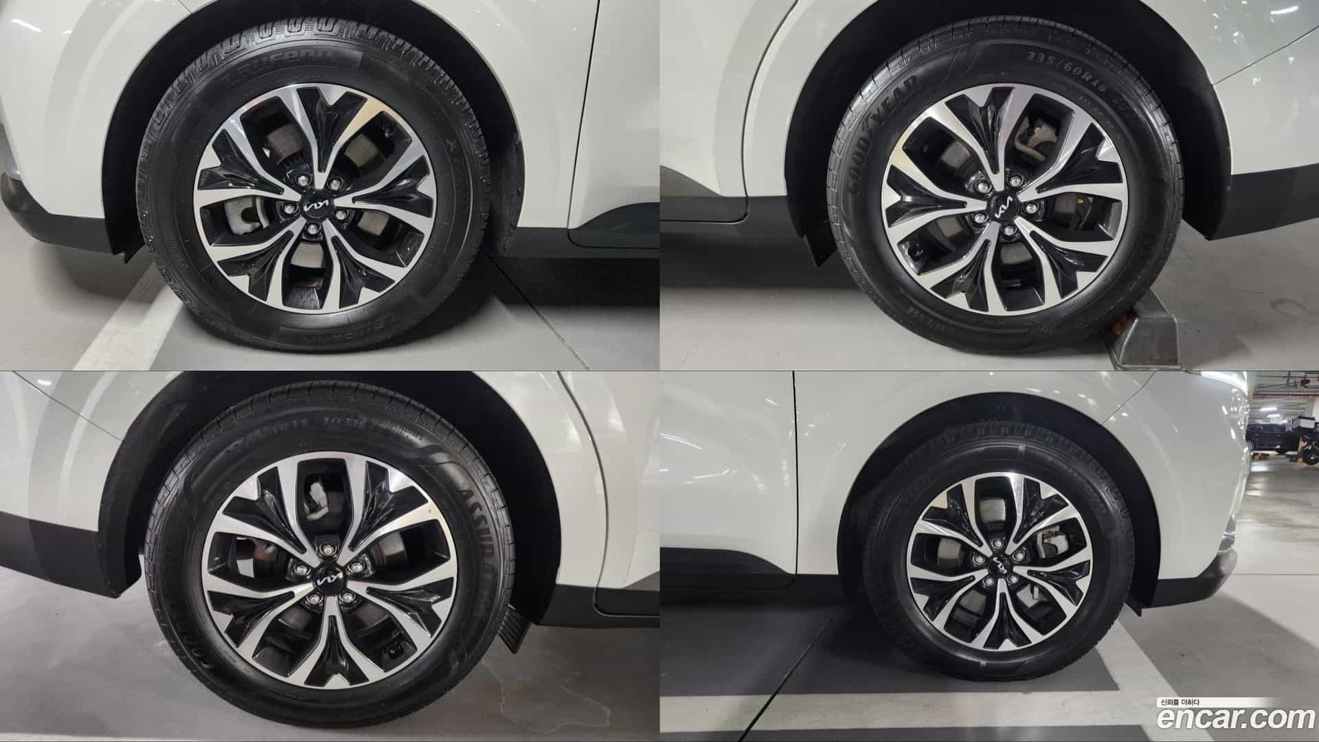 Canival Kia 2023.8-OPTION-024