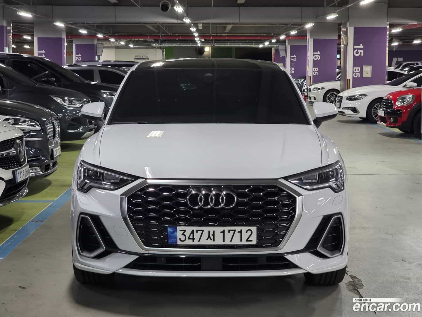 Q3 Audi 2022.8-OUTER-001