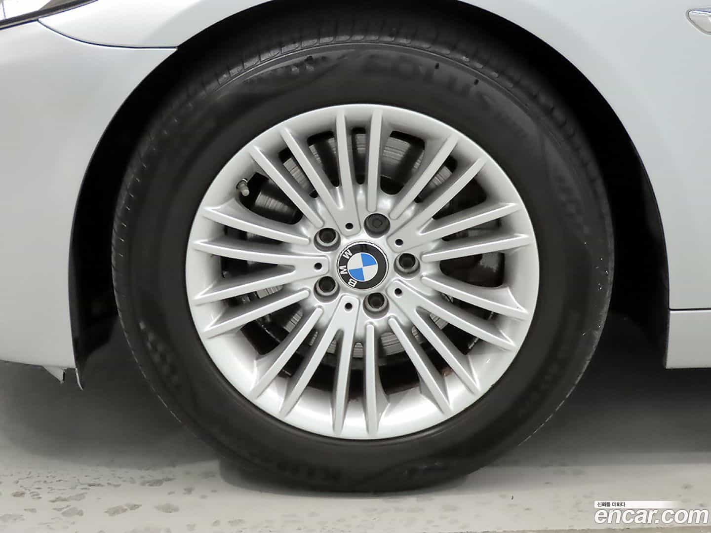 5-Series BMW 2015.5-OPTION-024
