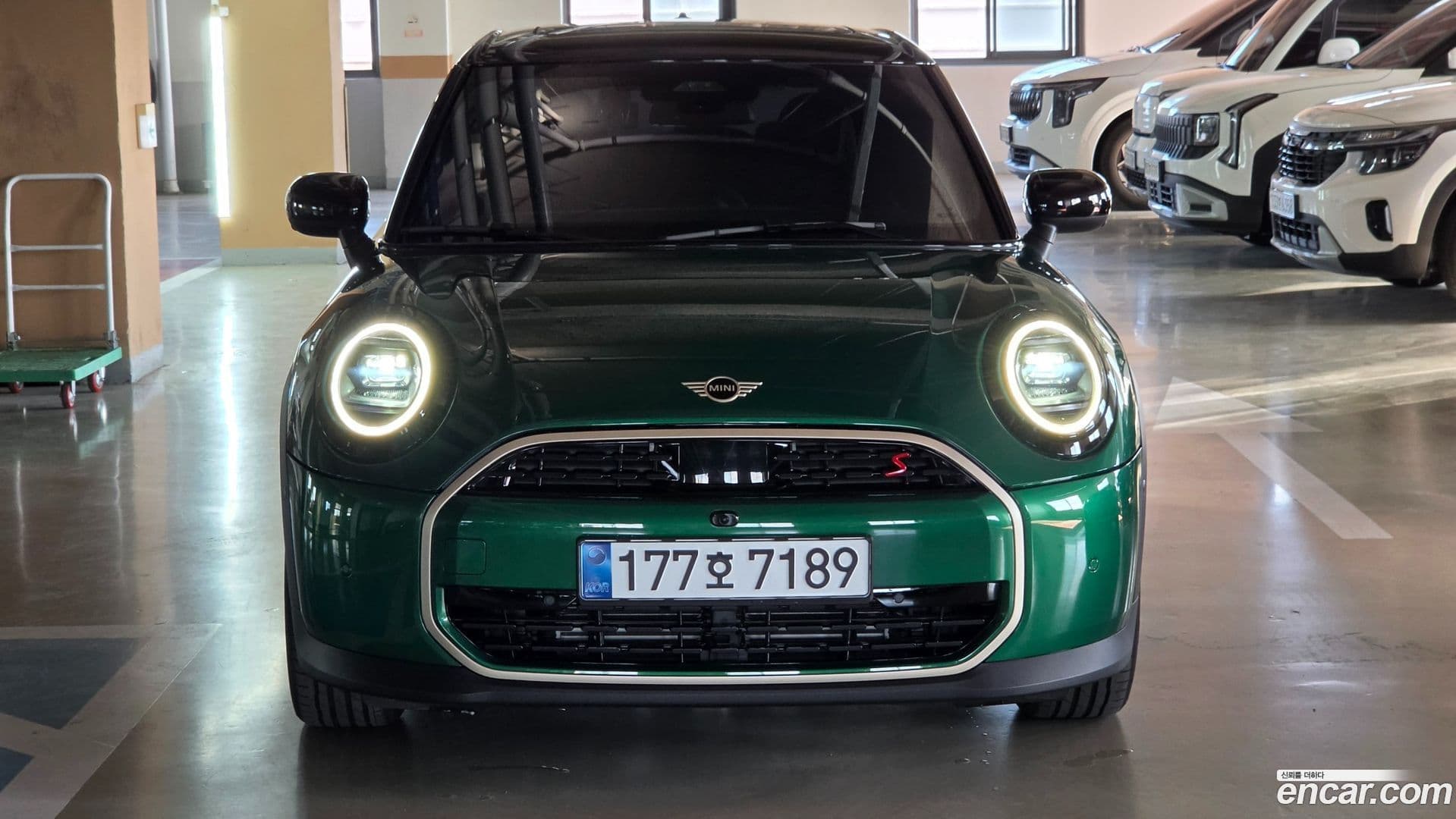 Main__Slider__Photo:Cooper Mini 2025.11-0