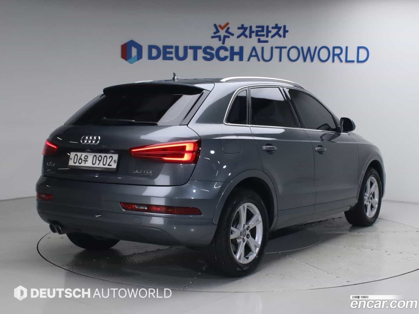 Q3 Audi 2015.10-OUTER-002