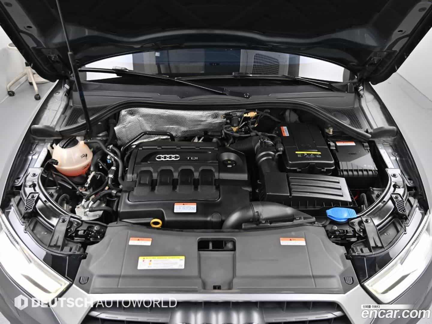 Q3 Audi 2015.10-OUTER-006