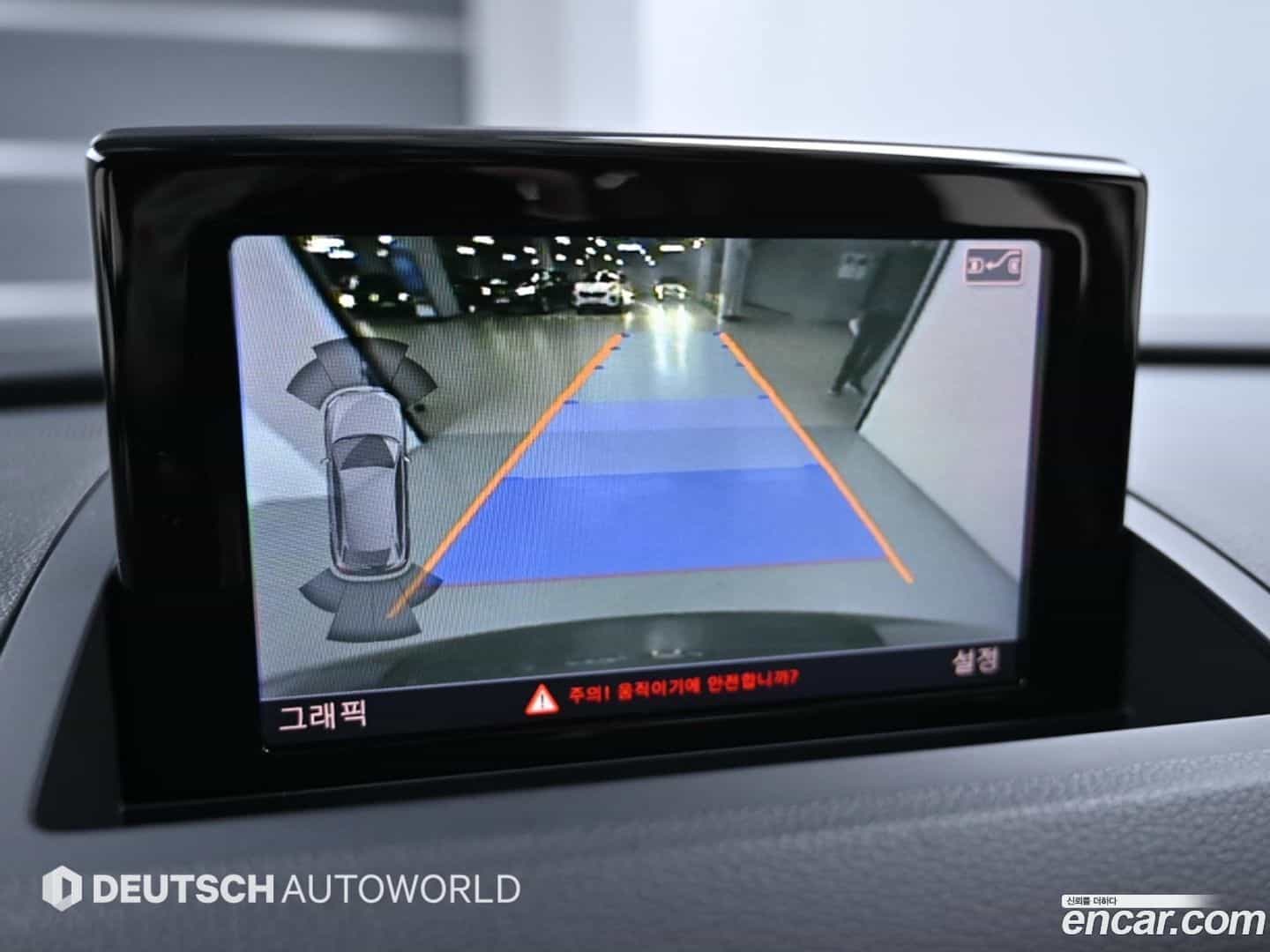 Q3 Audi 2015.10-OPTION-019