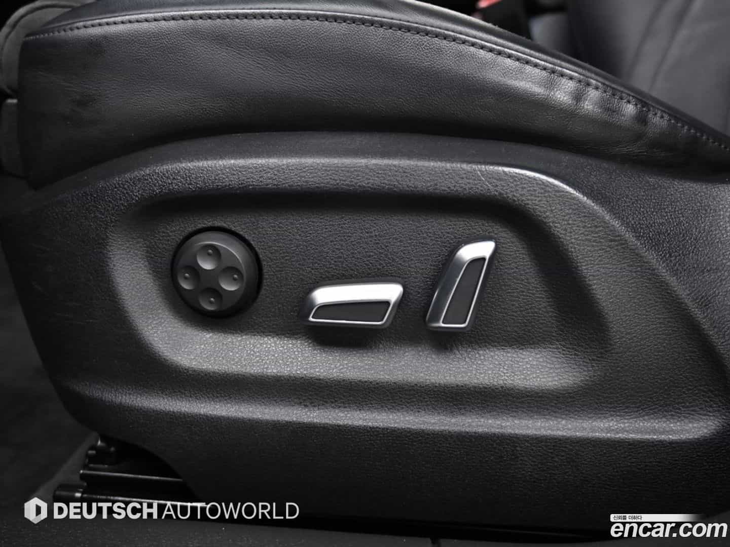 Q3 Audi 2015.10-OPTION-022