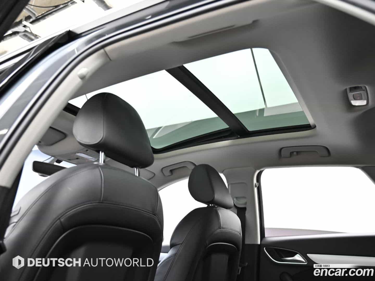 Q3 Audi 2015.10-OPTION-023