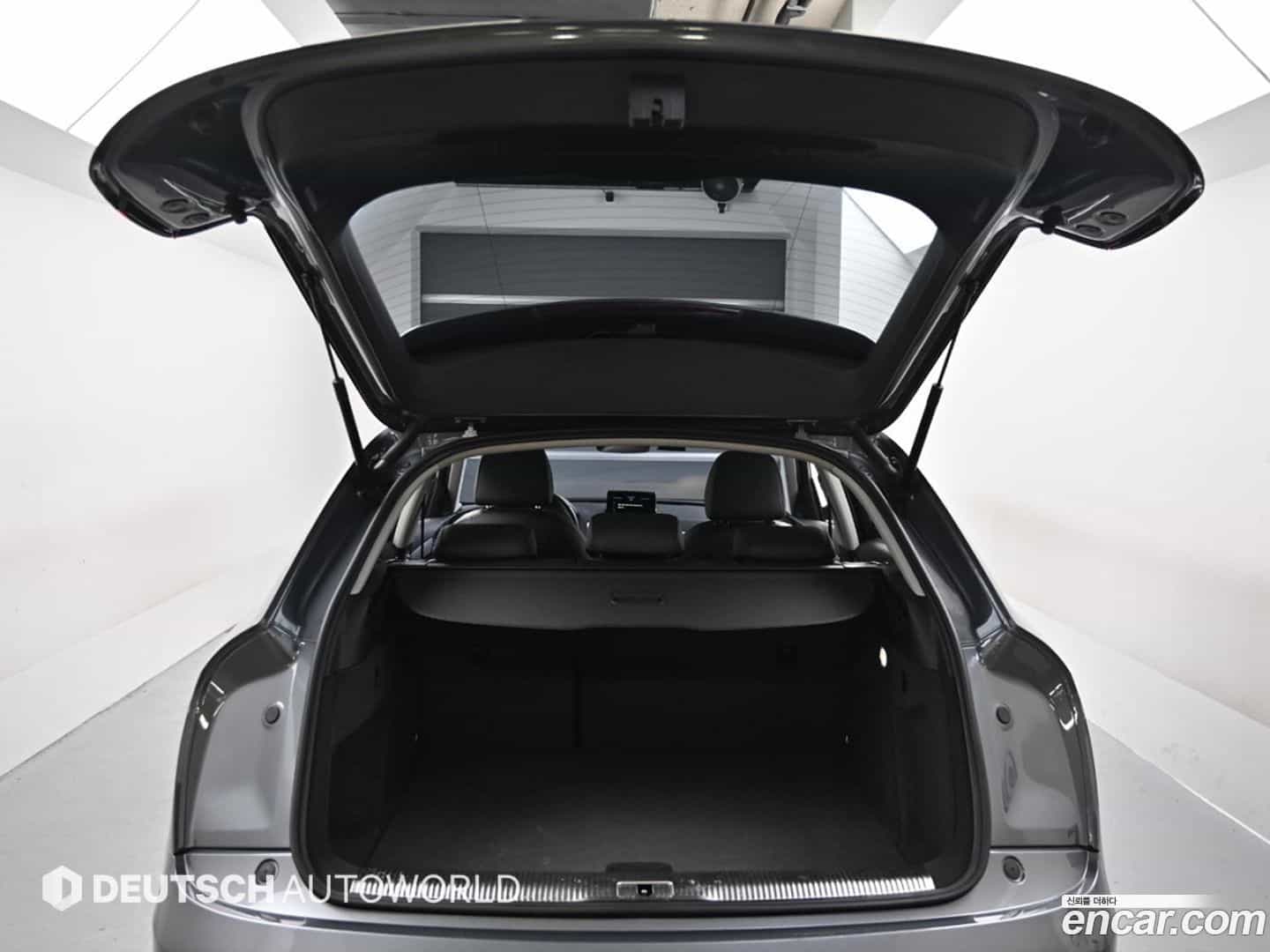 Q3 Audi 2015.10-OPTION-024