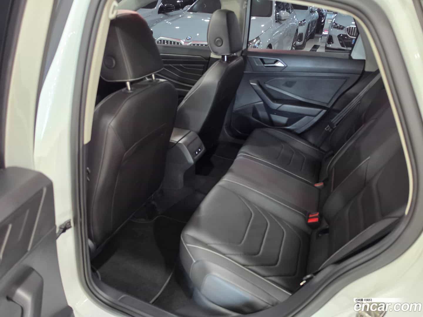 Jetta Volkswagen 2022.11-OPTION-015