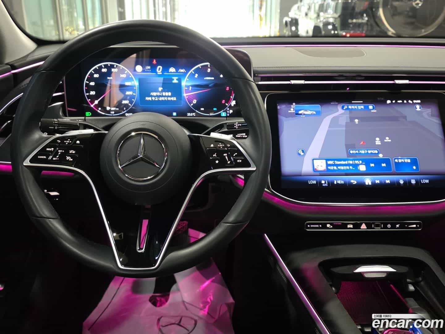 E-Class Mercedes-Benz 2025.6-INNER-007