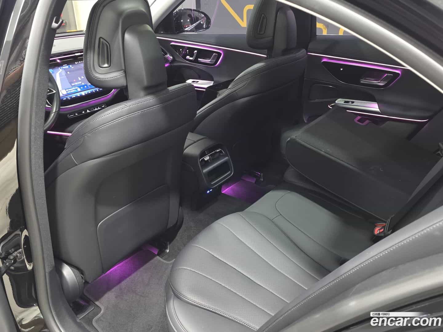E-Class Mercedes-Benz 2025.6-OPTION-015