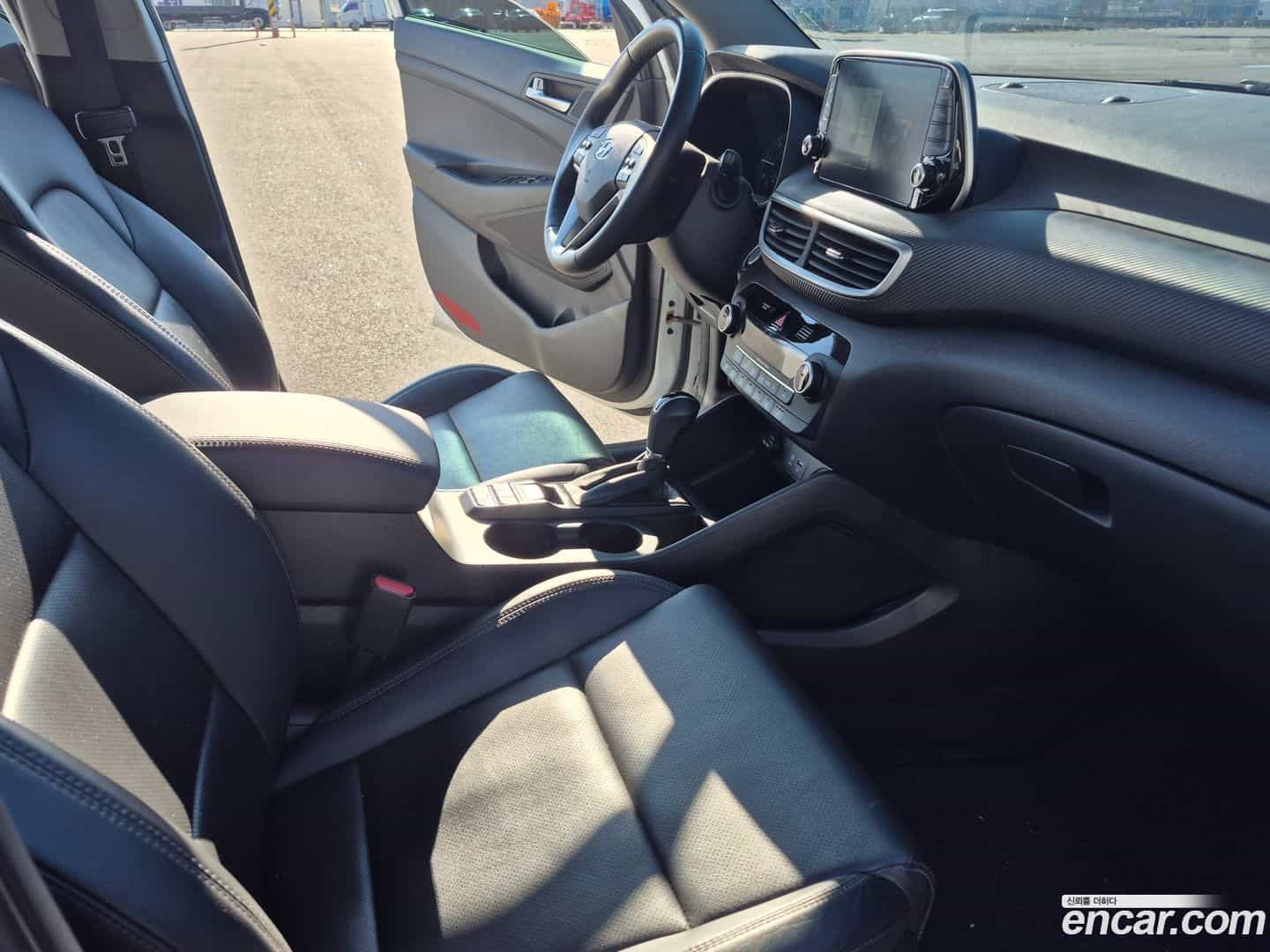 Tucson Hyundai 2019.10-INNER-008