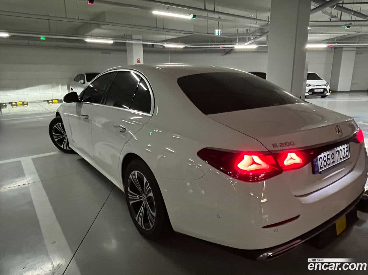 E-Class Mercedes-Benz 2024.10-OUTER-005
