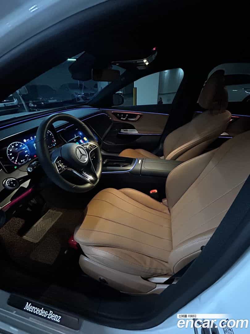 E-Class Mercedes-Benz 2024.10-INNER-010