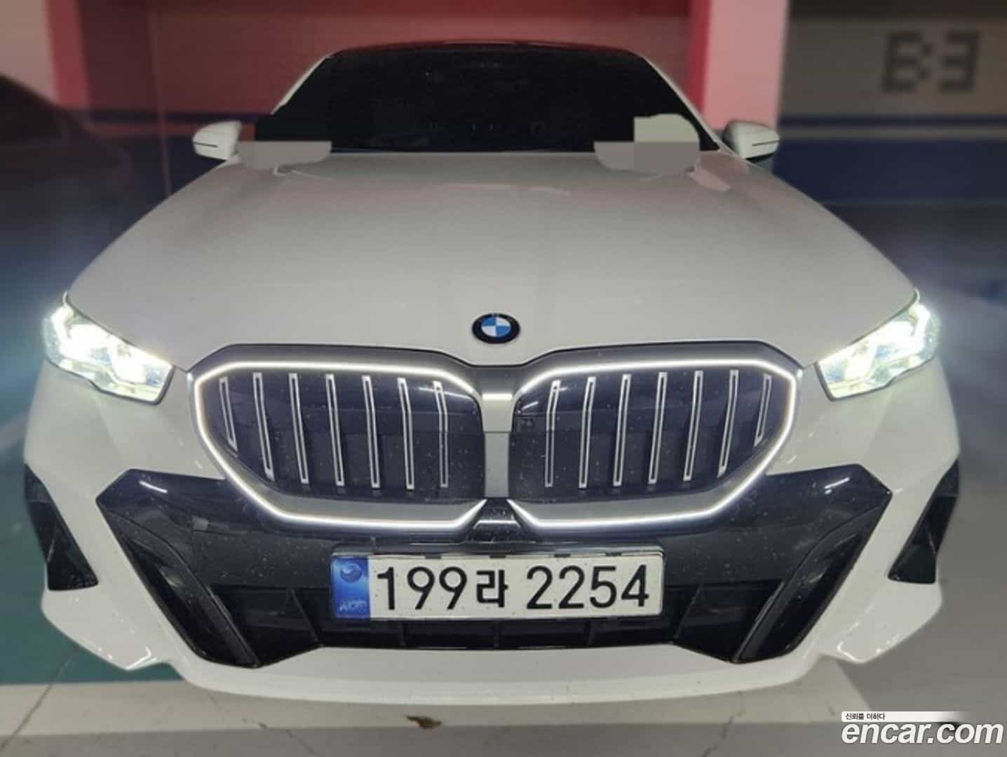 5-Series BMW 2024.6-OUTER-001
